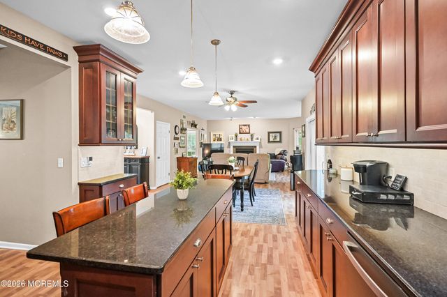 10 Burke Drive, Farmingdale, NJ 07727