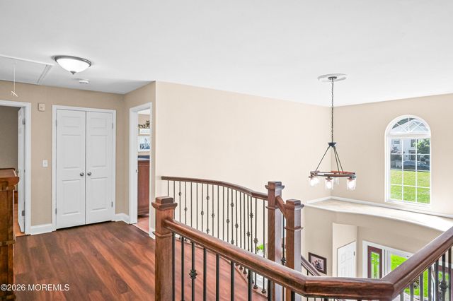 10 Burke Drive, Farmingdale, NJ 07727