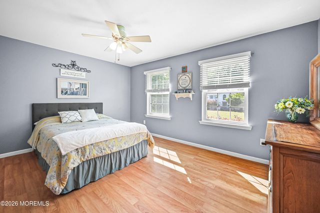 10 Burke Drive, Farmingdale, NJ 07727
