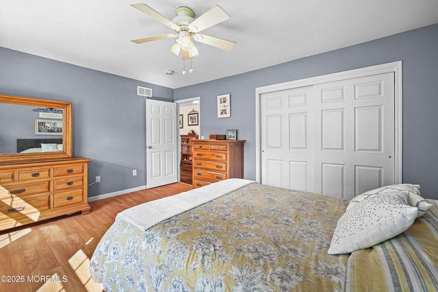10 Burke Drive, Farmingdale, NJ 07727