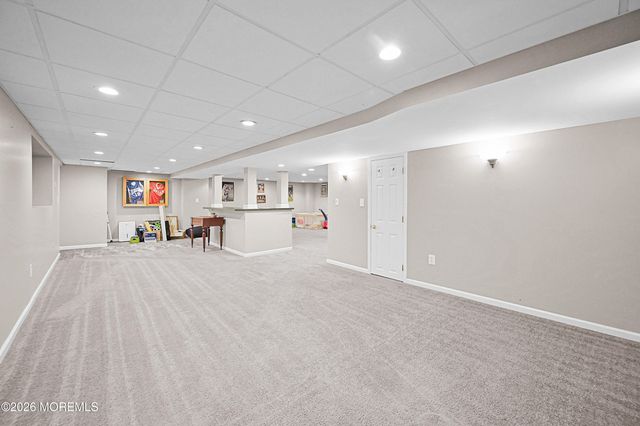10 Burke Drive, Farmingdale, NJ 07727