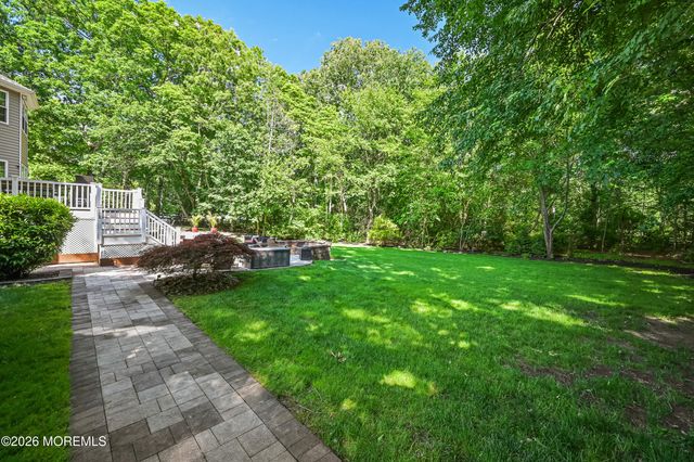 10 Burke Drive, Farmingdale, NJ 07727