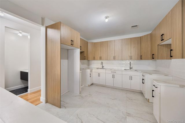 17 Lazer Court 102, Spring Valley, NY 10977