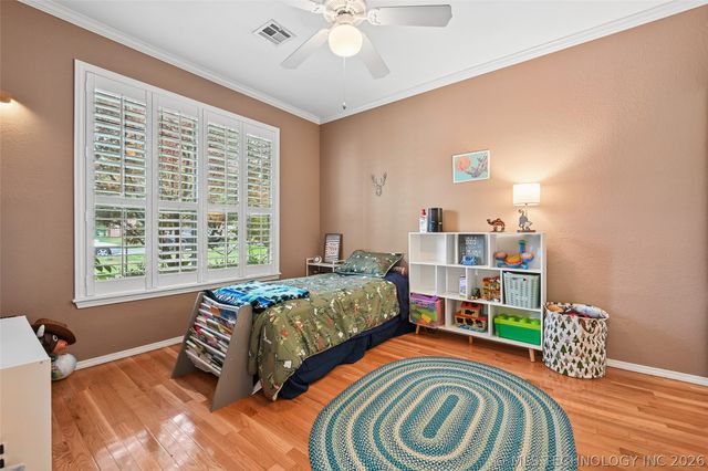 610 W 37th Place, Sand Springs, OK 74063