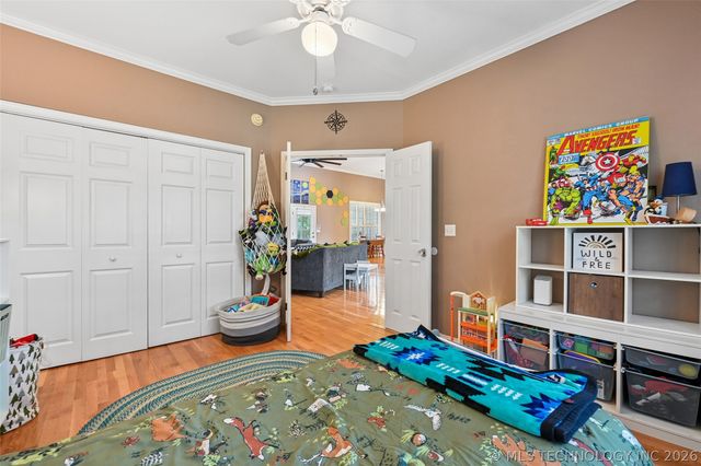 610 W 37th Place, Sand Springs, OK 74063