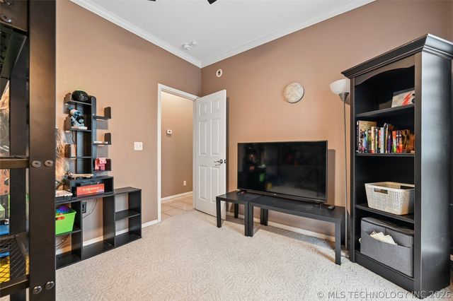 610 W 37th Place, Sand Springs, OK 74063