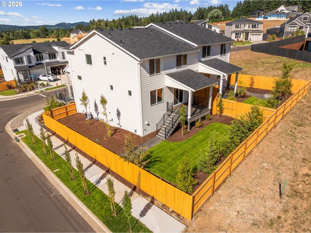 16063 Serres Farms Way, Oregon City, OR 97045