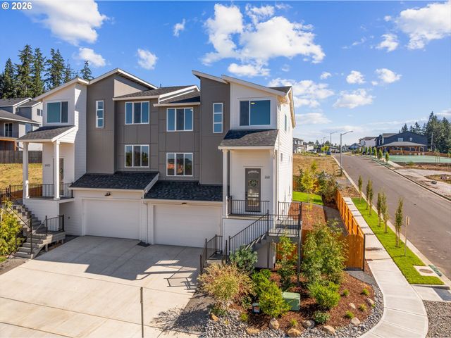 16063 Serres Farms Way, Oregon City, OR 97045