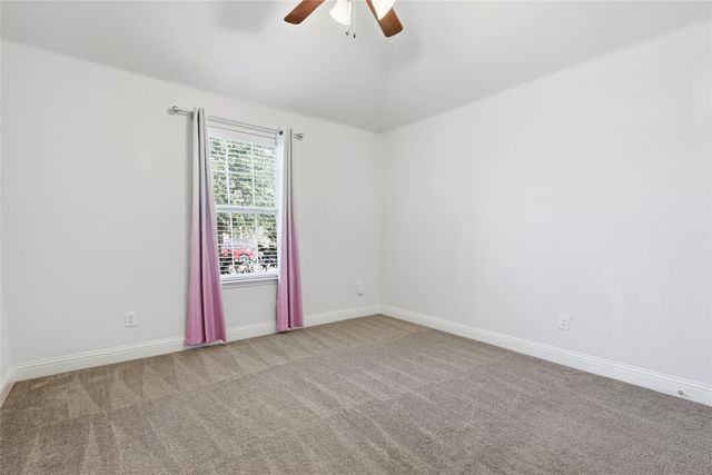 609 Meadowedge Lane, Denton, TX 76207