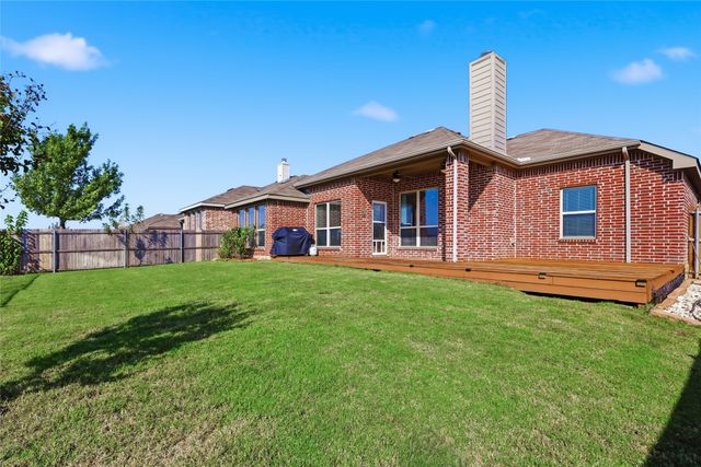 609 Meadowedge Lane, Denton, TX 76207