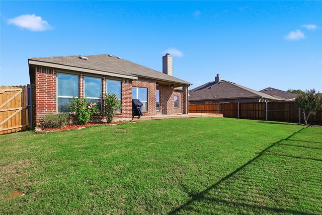 609 Meadowedge Lane, Denton, TX 76207