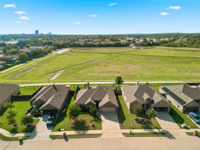 609 Meadowedge Lane, Denton, TX 76207
