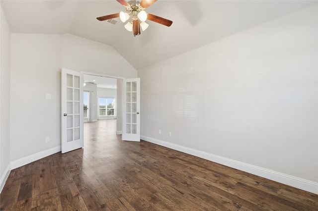 609 Meadowedge Lane, Denton, TX 76207