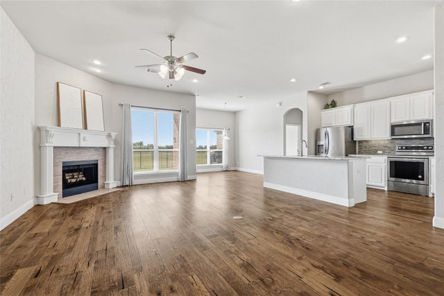 609 Meadowedge Lane, Denton, TX 76207