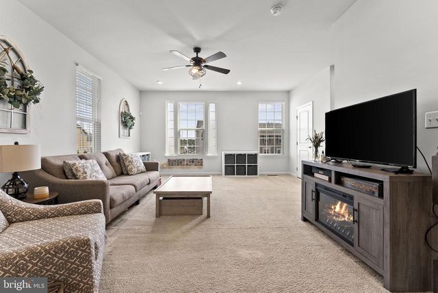 6410 CRITTENDEN LN, Spotsylvania, VA 22553