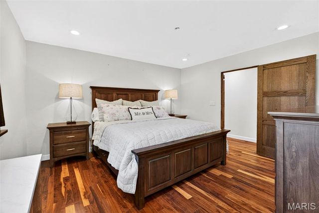 15 Terrace Gardens, Frontenac, MO 63131