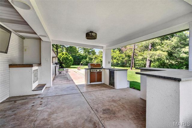 15 Terrace Gardens, Frontenac, MO 63131