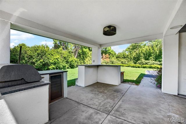 15 Terrace Gardens, Frontenac, MO 63131
