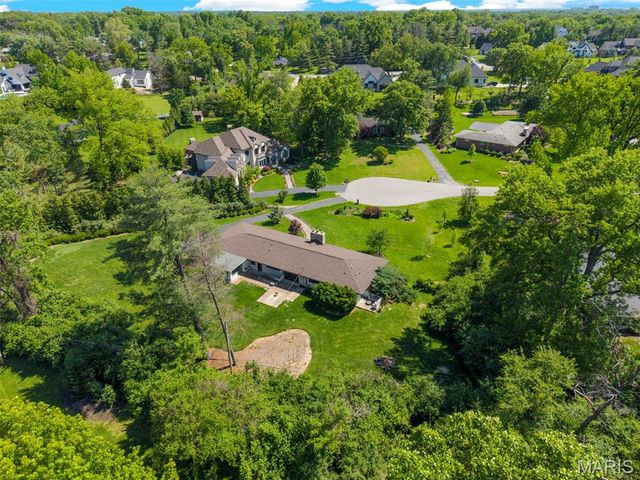15 Terrace Gardens, Frontenac, MO 63131