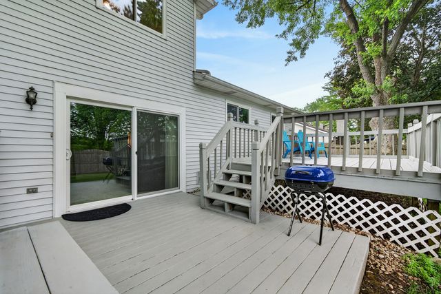 433 N Ashbury Avenue, Bolingbrook, IL 60440