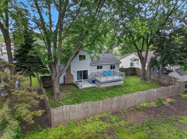 433 N Ashbury Avenue, Bolingbrook, IL 60440