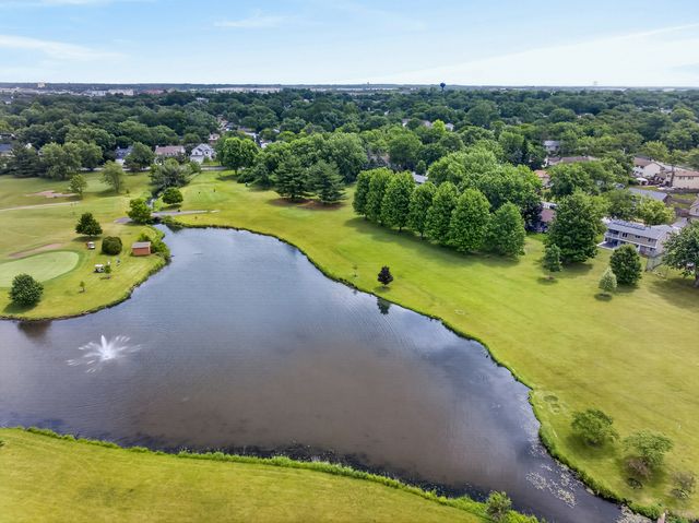 433 N Ashbury Avenue, Bolingbrook, IL 60440