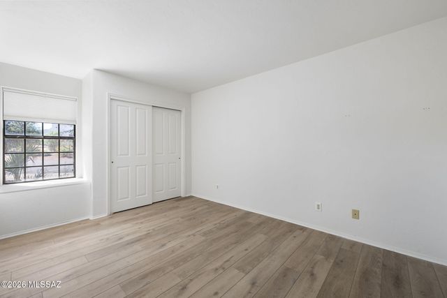 6900 W Hermitage Place, Tucson, AZ 85743