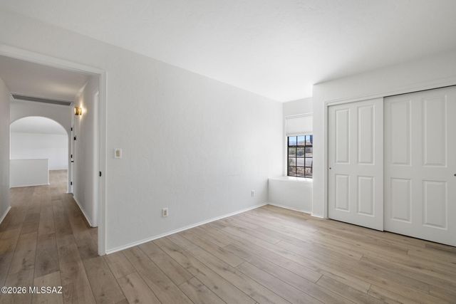 6900 W Hermitage Place, Tucson, AZ 85743