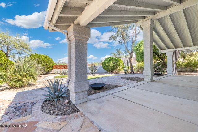 6900 W Hermitage Place, Tucson, AZ 85743