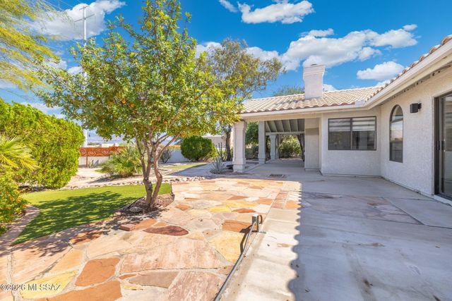 6900 W Hermitage Place, Tucson, AZ 85743