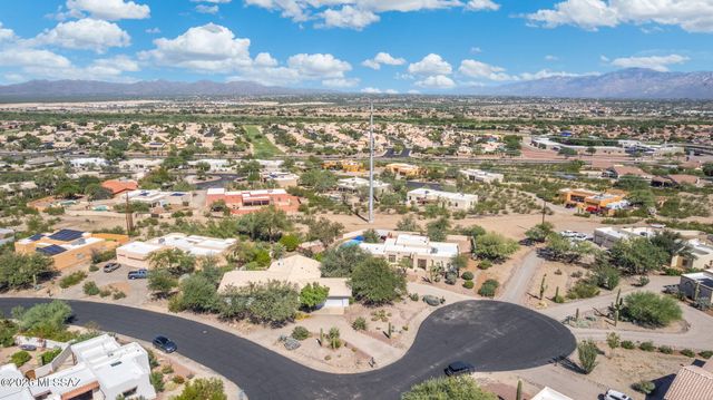 6900 W Hermitage Place, Tucson, AZ 85743