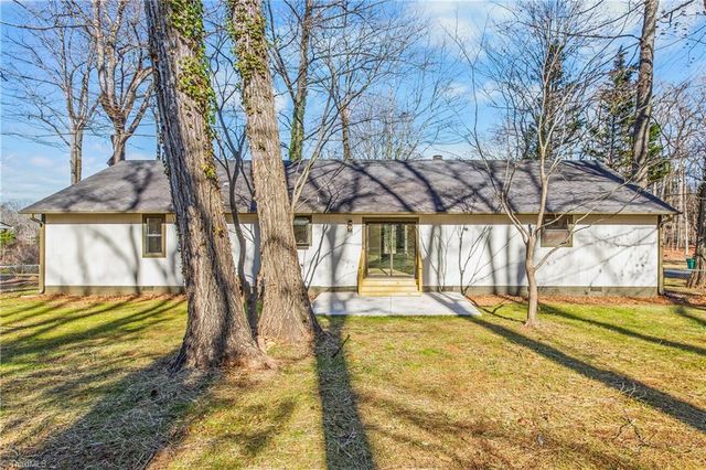 6900 Harpervalley Lane, Clemmons, NC 27012