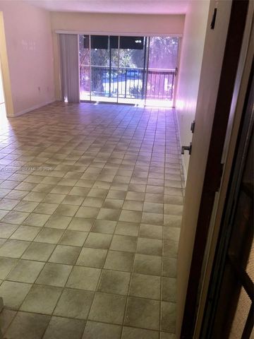 9150 Fontainebleau Blvd 203-2, Miami, FL 33172