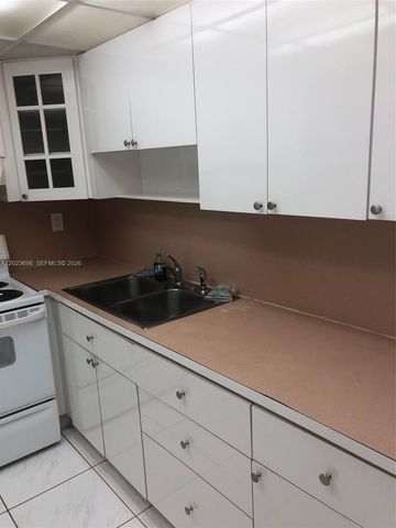 9150 Fontainebleau Blvd 203-2, Miami, FL 33172
