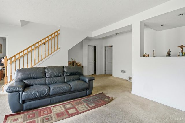 5478 Lyonia Court, Cincinnati, OH 45239