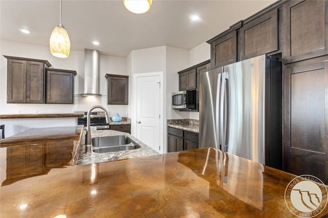 207 Boston Hill Rd Road, Billings, MT 59102