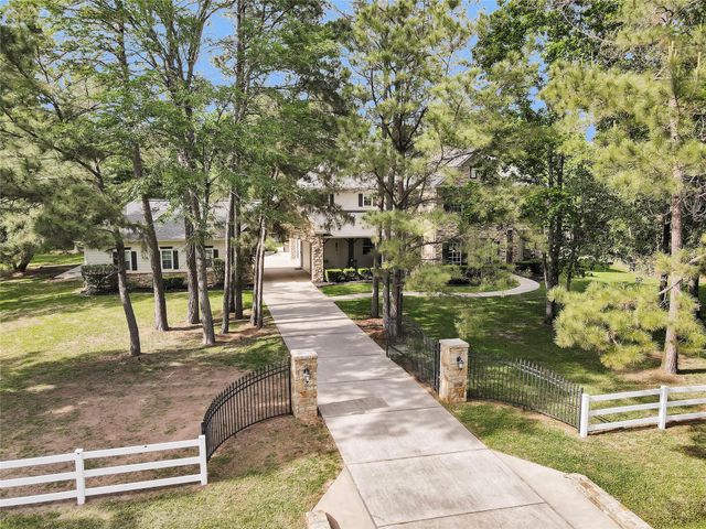 12226 E Border Oak Drive, Magnolia, TX 77354