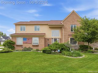 42447 Sheridan Drive, Clinton Township, MI 48038