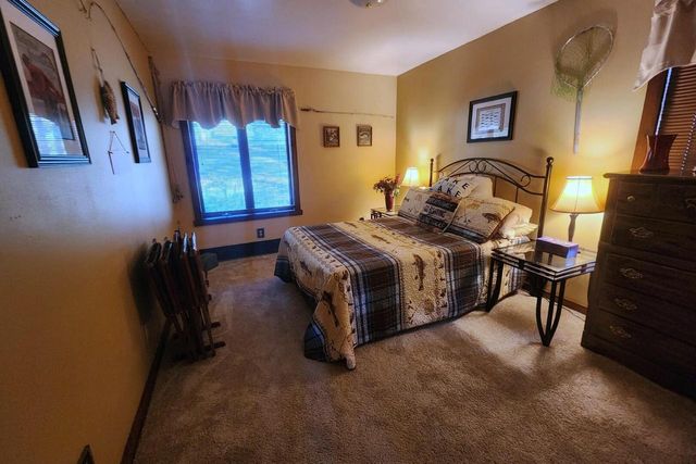 S108W34703 Jacks Bay ROAD, Mukwonago, WI 53149