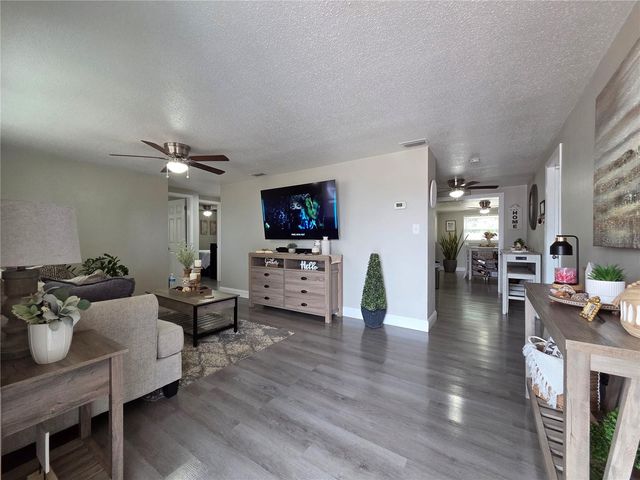 4834 GASLIGHT AVENUE, Holiday, FL 34690