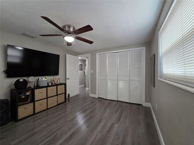 4834 GASLIGHT AVENUE, Holiday, FL 34690