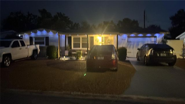 4834 GASLIGHT AVENUE, Holiday, FL 34690