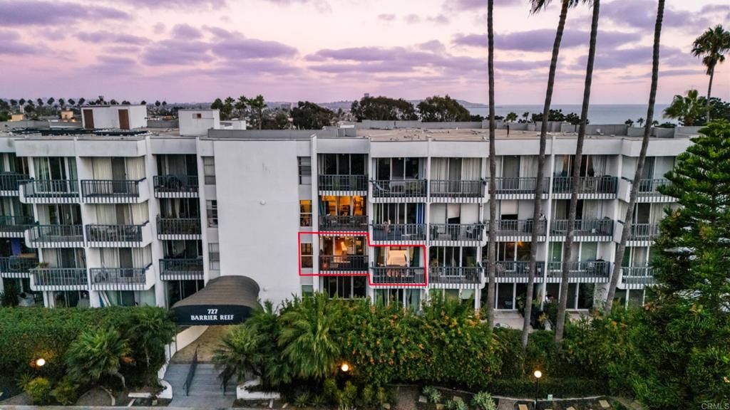 727 Sapphire Street 208, San Diego, CA 92109 — photo 2