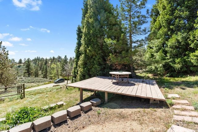 25631 High Rock Court, Tehachapi, CA 93561