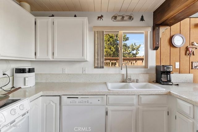 25631 High Rock Court, Tehachapi, CA 93561