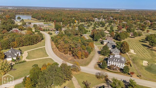 2706 Ridgepointe Boulevard, Jonesboro, AR 72404