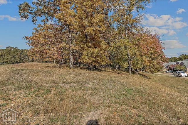 2706 Ridgepointe Boulevard, Jonesboro, AR 72404