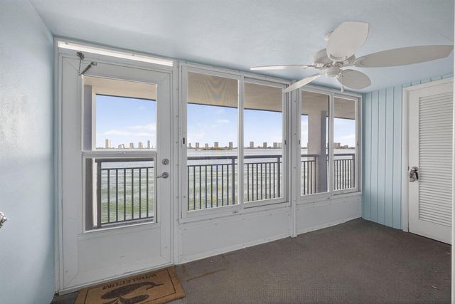 100 Shore Court 307, North Palm Beach, FL 33408