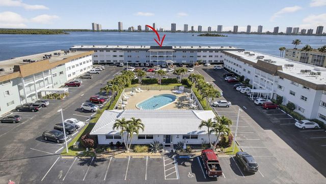 100 Shore Court 307, North Palm Beach, FL 33408