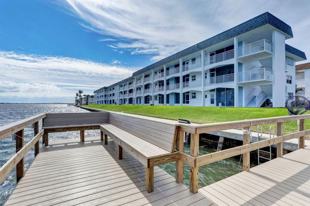 100 Shore Court 307, North Palm Beach, FL 33408